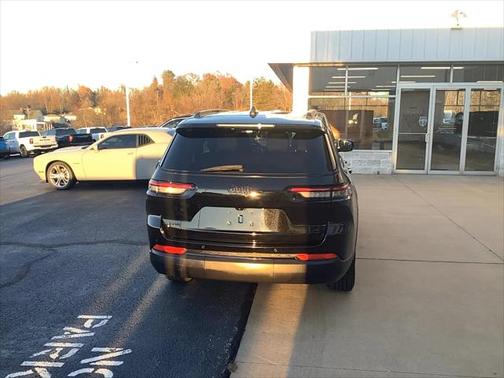 2024 Jeep Grand Cherokee L Altitude 4x4