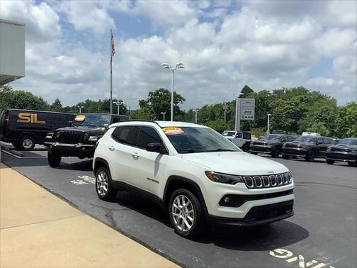 2022 Jeep Compass Latitude Lux 4x4