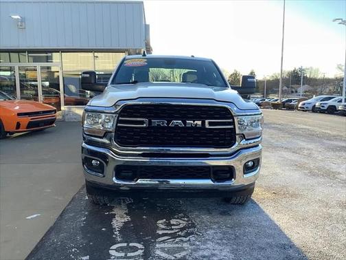 2024 RAM 2500 Big Horn Crew Cab 4x4 64' Box