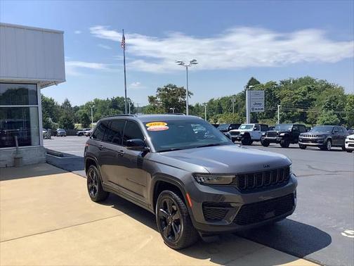 2023 Jeep Grand Cherokee Altitude 4x4