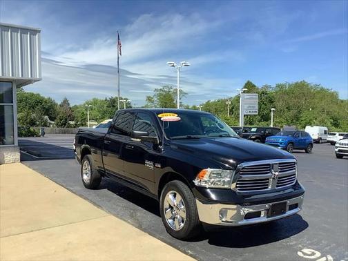 2019 RAM 1500 Classic Big Horn Crew Cab 4x4 64' Box