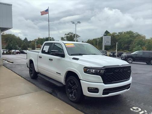 2025 RAM 1500 Big Horn Crew Cab 4x4 57' Box