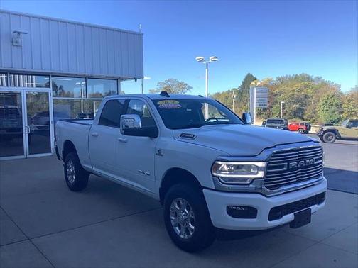 2024 RAM 2500 Laramie Crew Cab 4x4 64' Box