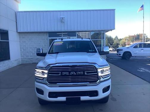 2024 RAM 2500 Laramie Crew Cab 4x4 64' Box