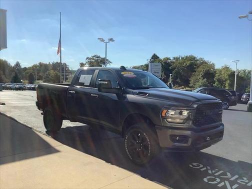 2024 RAM 2500 Big Horn Crew Cab 4x4 64' Box