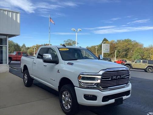 2024 RAM 2500 Laramie Crew Cab 4x4 64' Box
