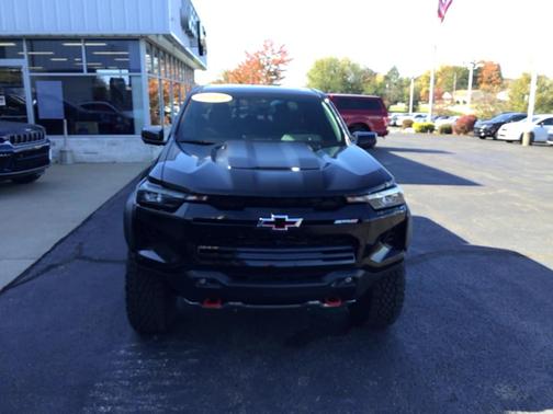 Black 2026 Chevrolet Colorado ZR2
