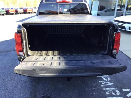 Black 2026 Chevrolet Colorado ZR2