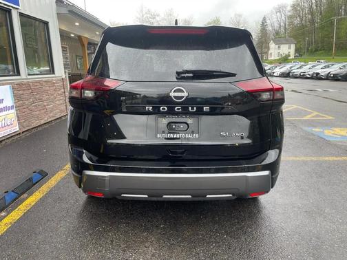 Super Black 2026 Nissan Rogue SL