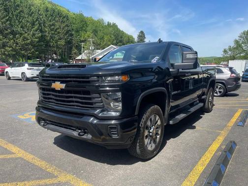 Black 2024 Chevrolet Silverado 2500 Custom