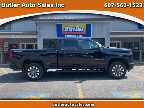 Black 2024 Chevrolet Silverado 2500 Custom