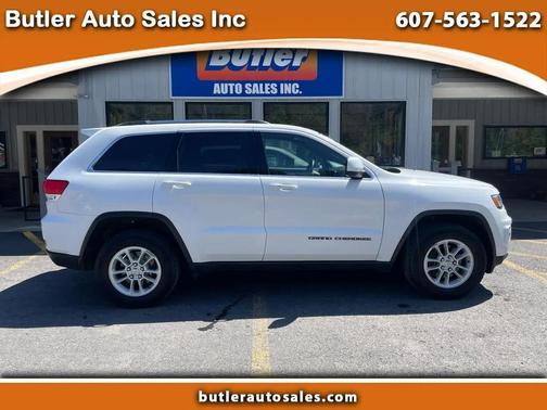 Bright White Clearcoat 2018 Jeep Grand Cherokee Laredo E