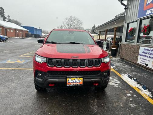 2023 Jeep Compass Trailhawk