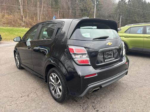 2017 Chevrolet Sonic LT