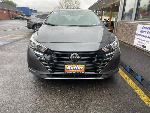 Gun Metallic 2023 Nissan Versa 1.6 S
