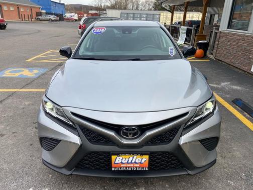 2019 Toyota Camry XLE