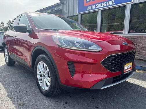 Rapid Red Metallic Tinted Clearcoat 2022 Ford Escape SE