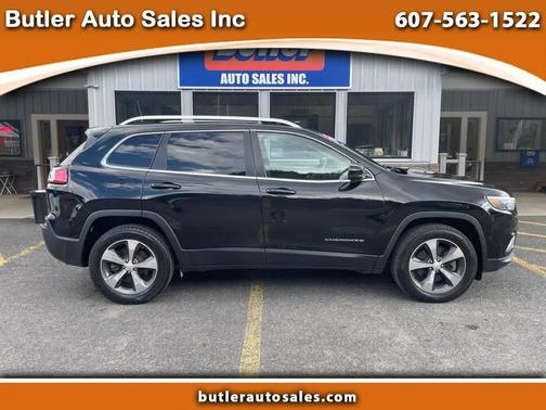 Diamond Black Crystal Pearlcoat 2019 Jeep Cherokee Limited