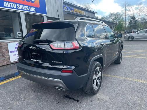 Diamond Black Crystal Pearlcoat 2019 Jeep Cherokee Limited