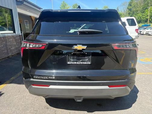 Mosaic Black Metallic 2026 Chevrolet Equinox 1LT