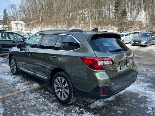 2019 Subaru Outback 2.5i Touring