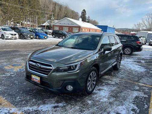 2019 Subaru Outback 2.5i Touring