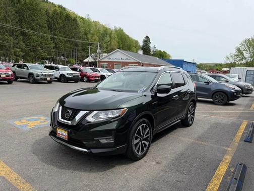 Midnight Pine Metallic 2020 Nissan Rogue SL