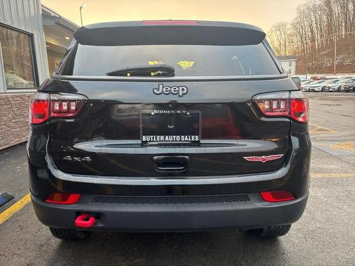 2020 Jeep Compass Trailhawk