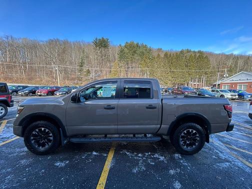 2021 Nissan Titan PRO-4X