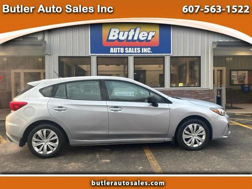 Ice Silver Metallic 2017 Subaru Impreza 2.0i