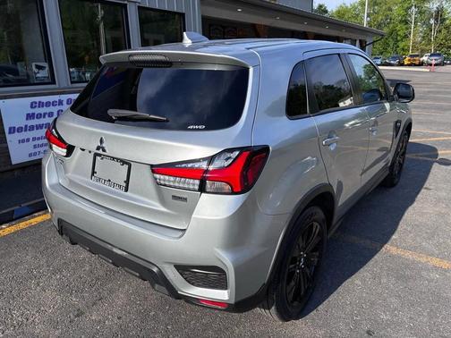 Alloy Silver Metallic 2025 Mitsubishi Outlander Sport 2.0 ES