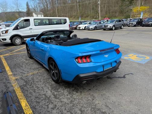 2025 Ford Mustang EcoBoost Premium