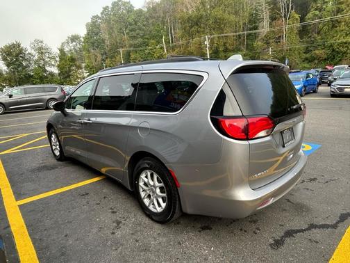 2020 Chrysler Voyager LXI