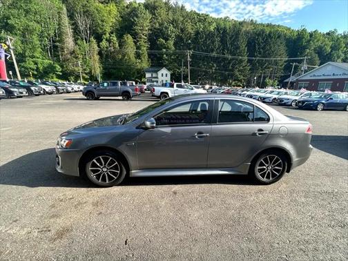 2017 Mitsubishi Lancer SE