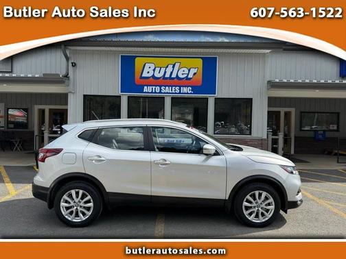 2022 Nissan Rogue Sport SV