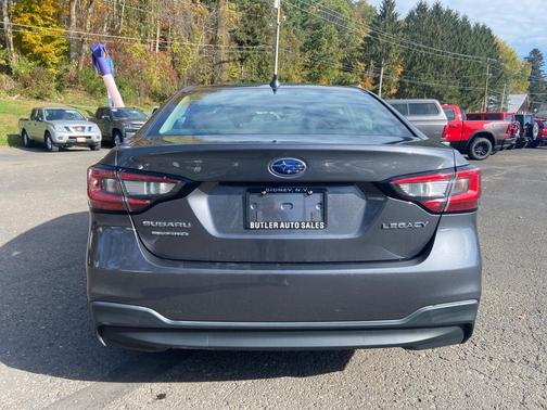 2022 Subaru Legacy Premium