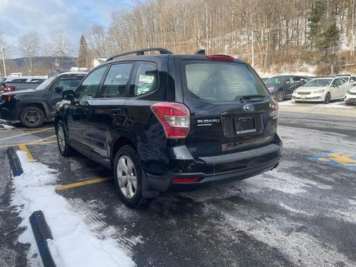 2016 Subaru Forester 2.5i
