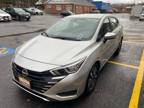 2023 Nissan Versa 1.6 SV