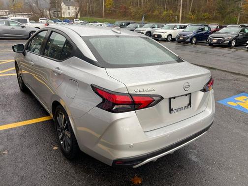 2023 Nissan Versa 1.6 SV