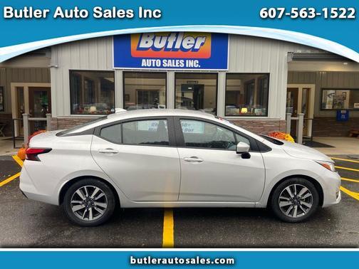 2023 Nissan Versa 1.6 SV