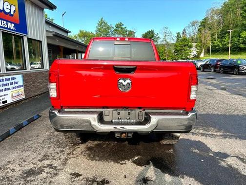 2023 RAM 2500 Tradesman Crew Cab 4x4 6'4' Box