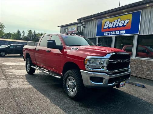 2023 RAM 2500 Tradesman Crew Cab 4x4 6'4' Box