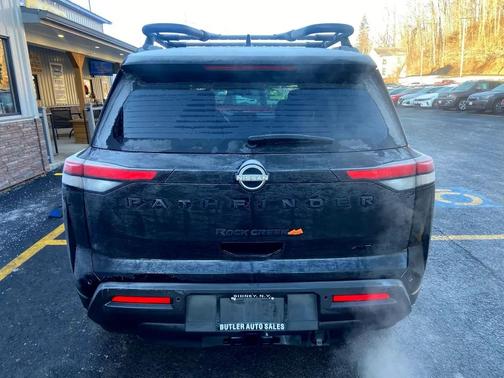 2023 Nissan Pathfinder Rock Creek 4WD