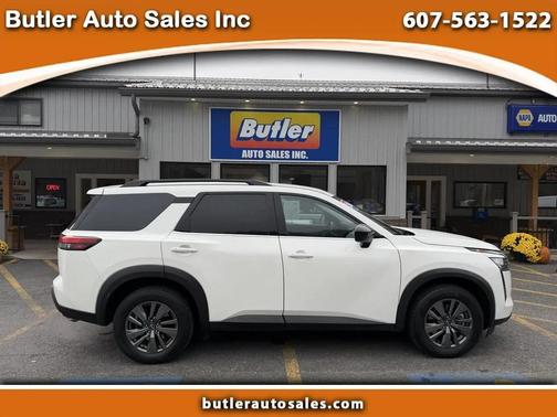 White 2026 Nissan Pathfinder SV