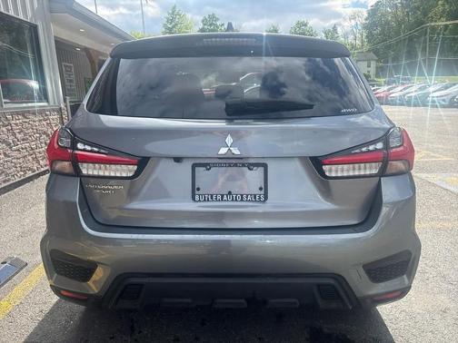 Mercury Gray Metallic 2024 Mitsubishi Outlander Sport 2.0 ES