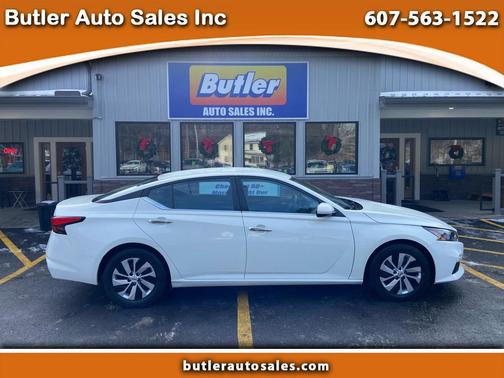 2022 Nissan Altima 2.5 SV