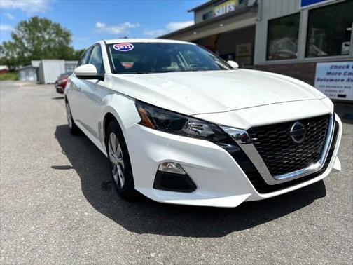 2022 Nissan Altima 2.5 SV