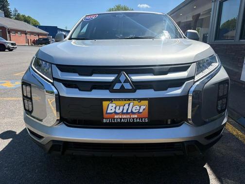 Alloy Silver Metallic 2024 Mitsubishi Outlander Sport 2.0 ES