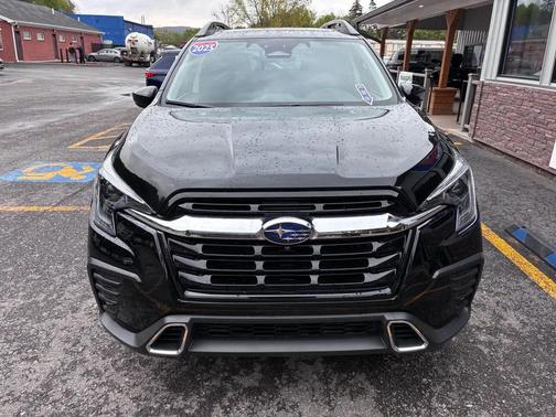 Crystal Black Silica 2025 Subaru Ascent Touring 7-Passenger