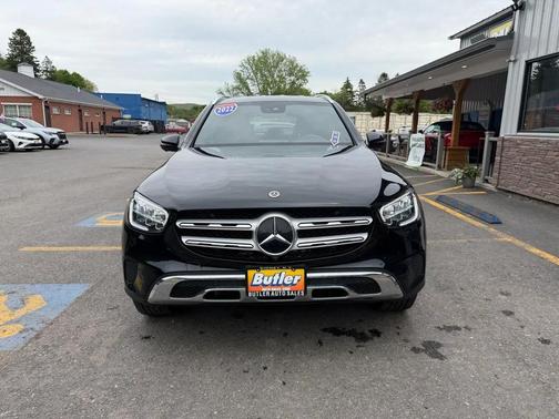 Black 2022 Mercedes-Benz GLC 300 4MATIC
